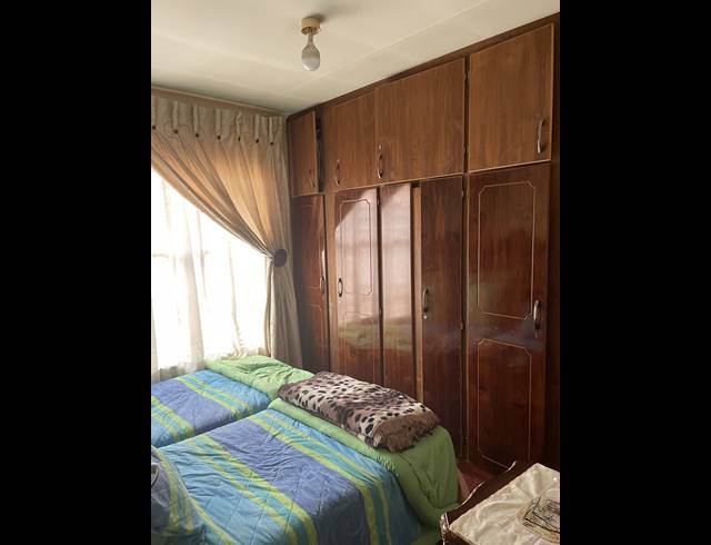 3 BEDROOM FREEHOLD FOR SALE IN SOSHANGUVE XX